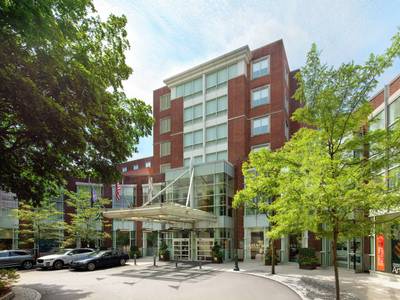 The Inn at Penn a Hilton Hotel