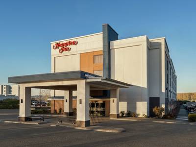 Hampton Inn Portland Airport