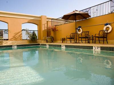 DoubleTree by Hilton Santa Ana - Orange County Airport