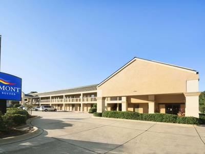 Baymont Inn & Suites Mary Esther / Fort Walton Beach