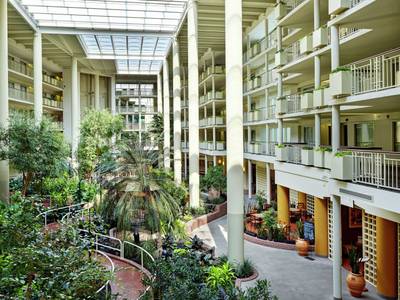 Embassy Suites by Hilton