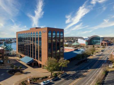 Crowne Plaza Hampton Marina