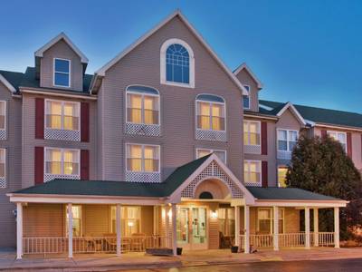 Country Inn & Suites by Radisson, Birch Run-Frankenmuth, MI