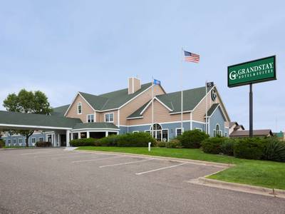 Crossings by GrandStay Stillwater
