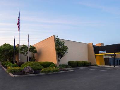 Park Inn by Radisson, Sharon