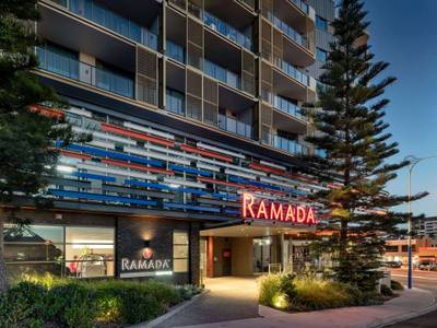Ramada VetroBlu Scarborough Beach