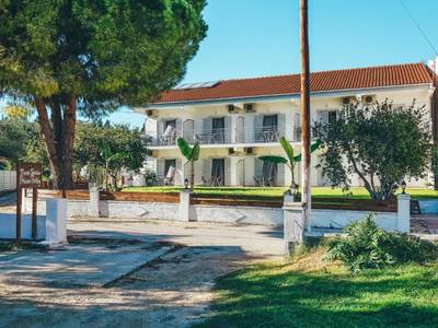 Three Seasons Resort