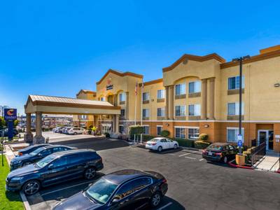 Comfort Inn & Suites Sacramento - University Area