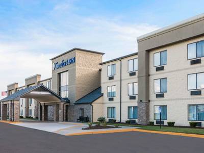 Comfort Inn Metro Airport