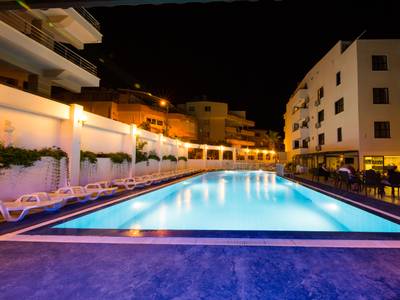 Tuntas Suites Altinkum
