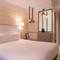 Hotel The Originals Paris Maison Montmartre