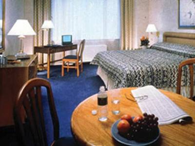 Fifty Hotel & Suites by Affinia Hotel