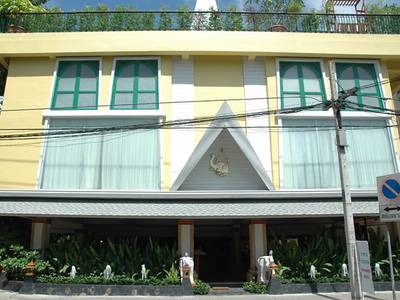 Royal Ivory Nana 4 Hotel