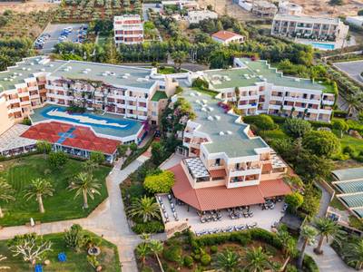 Anissa Beach & Village