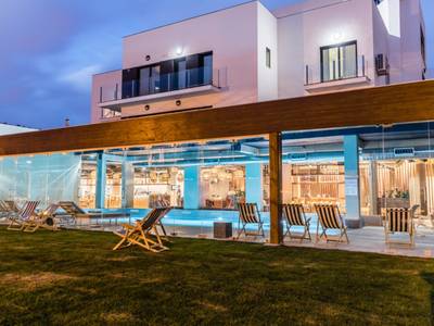 You and the Sea Ericeira Hotel & Apartment