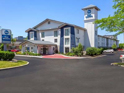 Days Inn & Suites Schaumburg