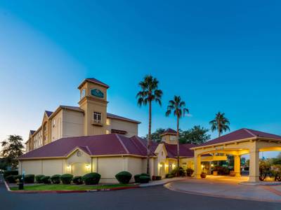 La Quinta Inn & Suites Phoenix West Peoria