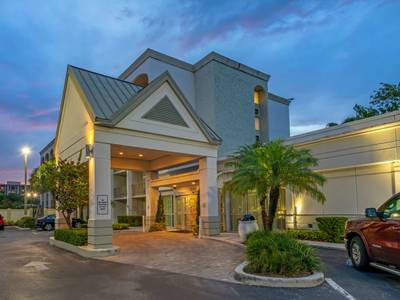 Best Western Plus Windsor Inn