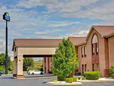 Days Inn & Suites Louisville Airport SW