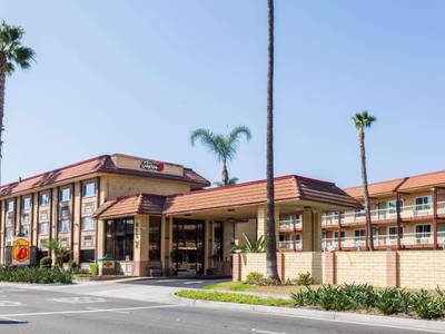 Super 8 Anaheim Disneyland Drive