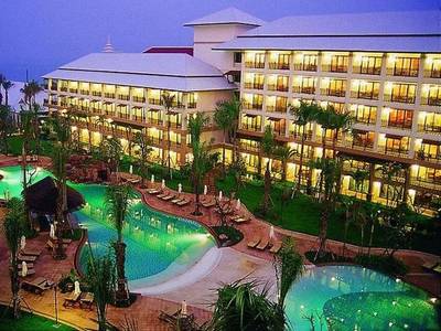 Ravindra Beach Resort