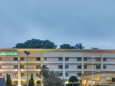 La Quinta Inn & Suites Atlanta Roswell