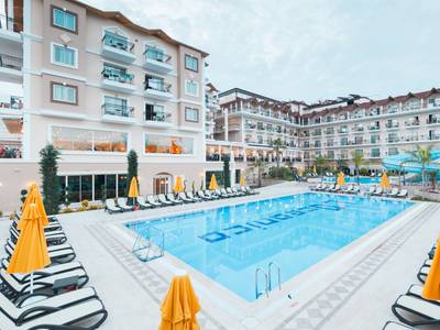 L´Oceanica Beach Resort Hotel