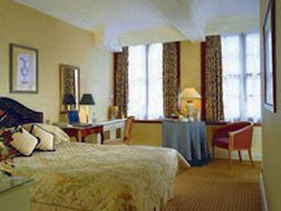 The May Fair London, A Radisson Collection Hotel