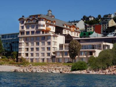 Cacique Inacayal Lake & Spa Hotel