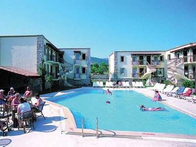 Moonshine Hotel & Suites