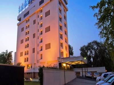 Rivera Sarovar Portico, Ahmedabad (Foto)