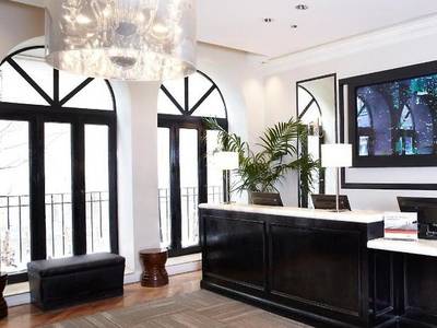 Holiday Inn Express Chicago - Magnificent Mile