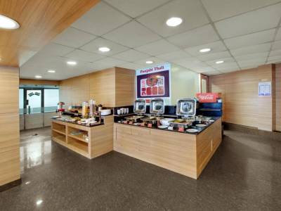 Central Beacon Hotel Surat (Foto)