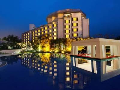 Ramada Plaza JHV Varanasi (Foto)