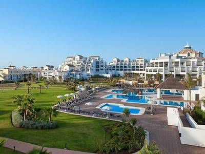 Estepona Hotel & Spa Resort 