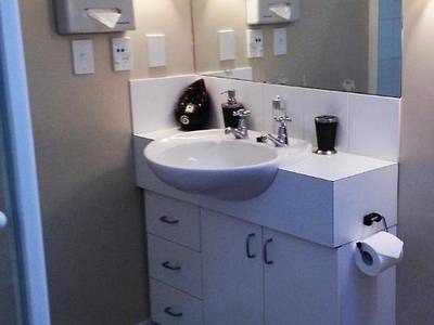 ASURE Bush Inn Court Motel