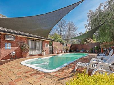 Country Plaza Halls Gap 