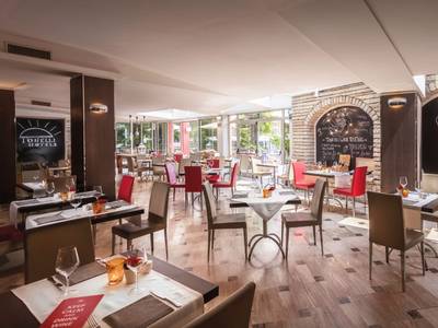 Continental Nago (Foto)