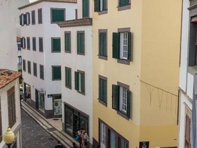 Apartamentos Funchal by Petit Hotels