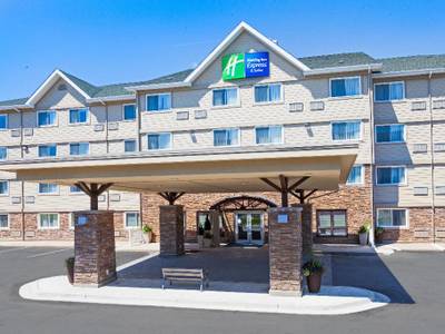 Holiday Inn Express & Suites Fredericton