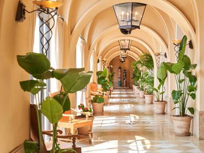 Hotel Nikko Alivila / Yomitan Resort Okinawa