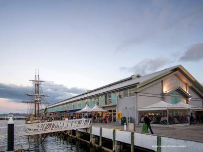 Somerset on the Pier Hobart