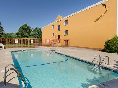 Quality Inn & Suites Worcester