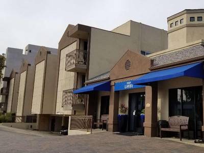 Best Western Plus Royal Palace Inn & Suites
