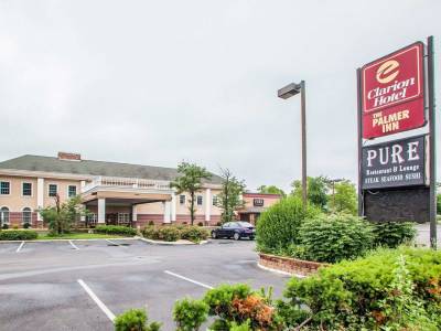 Clarion Hotel Palmer Inn