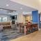 Holiday Inn Express & Suites Phoenix Tempe - University