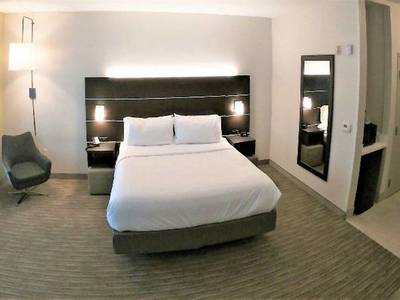 Holiday Inn Express & Suites Hood River