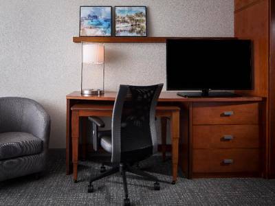 Courtyard Fort Lauderdale Airport & Cruise Port