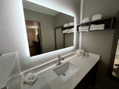 Deluxe Inn Georgetown