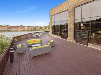 Holiday Inn Chicago NW Crystal Lake Convention Center